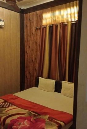 Hotel Vasavi Naimisharanya