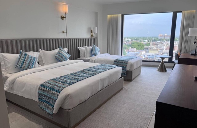 Hotel Veritas Grand