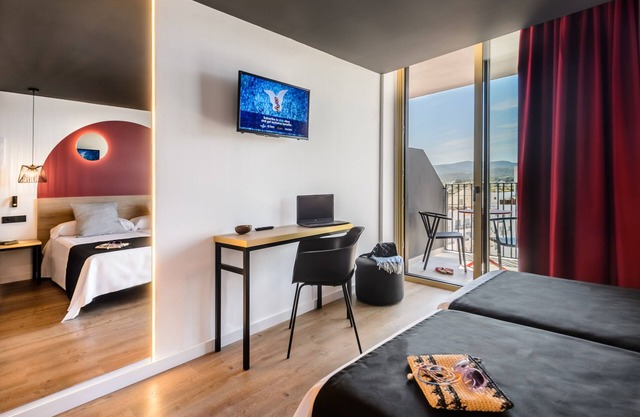 Hotel Vibra District - Adults Only