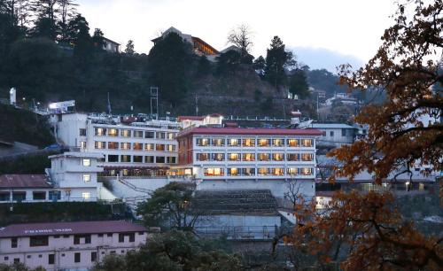 Hotel Vishnu Palace