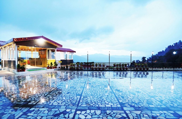 Hotel Vishnu Palace