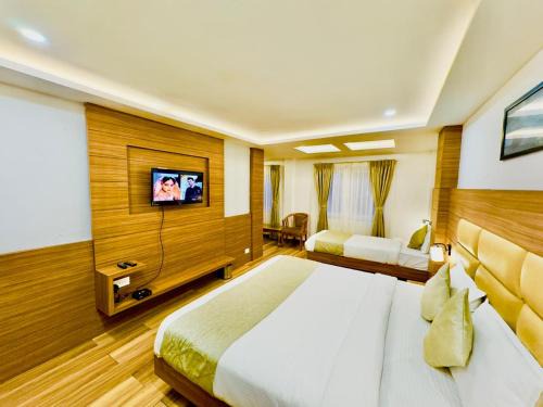 Hotel Vista Grand Darjeeling - near Railway station and mall road