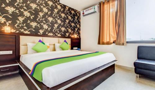 Hotel Vista Home - Fully AC - Best Selling Property - Affordable Family Rooms