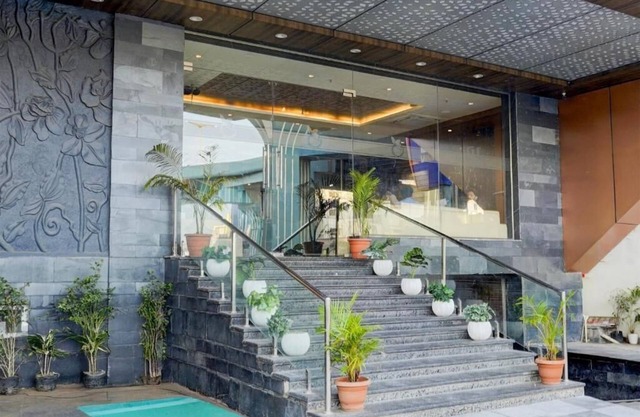 HOTEL VISTA ORCHID