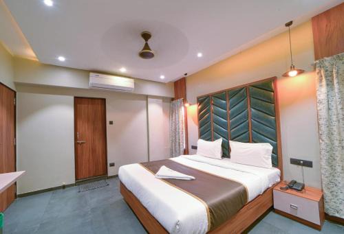 Hotel Vrindavan Deluxe Kolhapur NEAR CENTRAL BUS STAND