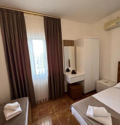 Hotel Vushtria 02