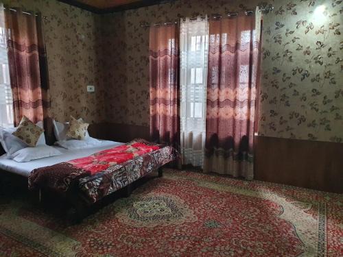 Hotel Wazir Palace