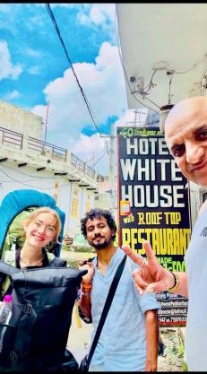 Hotel White House - A Family Homestay