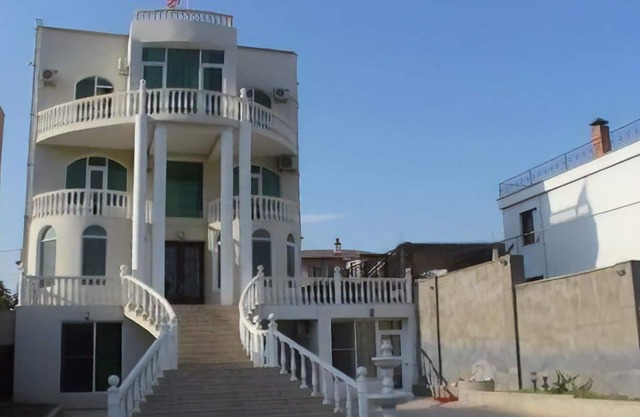 Hotel White Palace