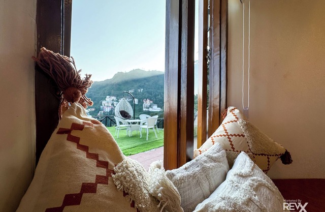 Hotel Wraveler Inn Mussorrie