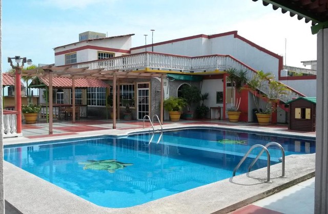 Hotel y Bungalows Monteverde