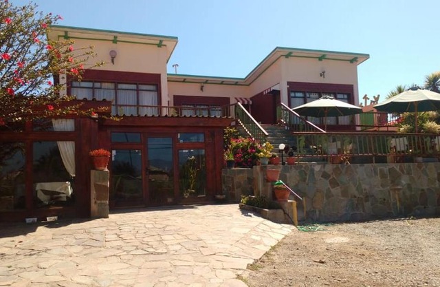 Hotel y Cabañas La Rosa Nautica