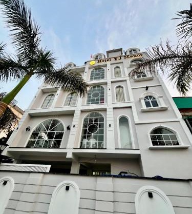 Hotel Y J Manor