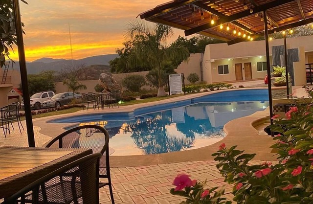 HOTEL Y RESTAURANTE VILLAS DEL SOL