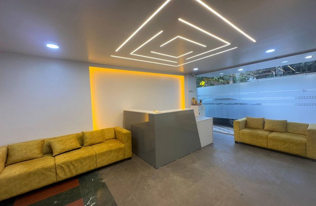 Hotel Yellow House