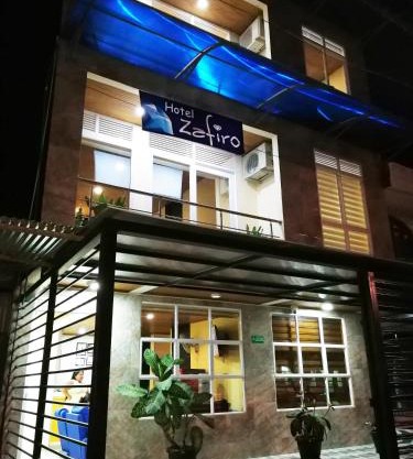 Hotel Zafiro