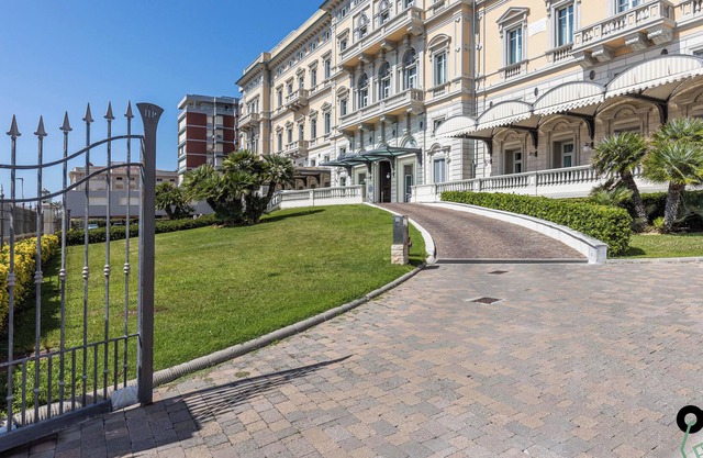HOTIDAY Hotel Livorno