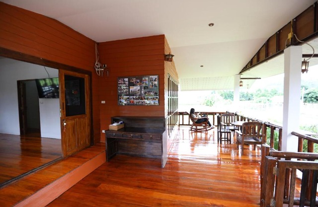 Hotsia Homestay