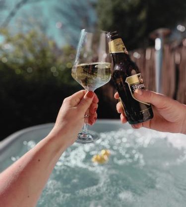 HottuB - Wellnesshuisje - Bos - Oudveluwe