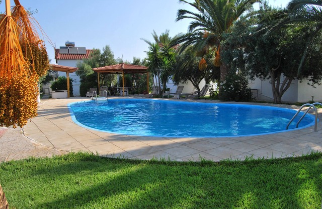 Maisonettes independientes en Peloponnes con piscina