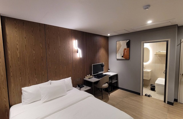 Hound Hotel Incheon Airport