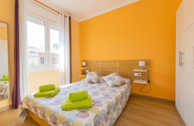 Housalia Guell & Gracia