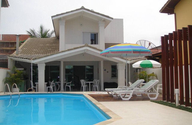 Casa 04 suites cerca del mar