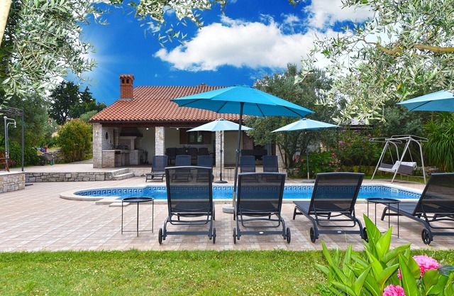 House 1187/10830 (Istria - Kavran), 3000m from the beach
