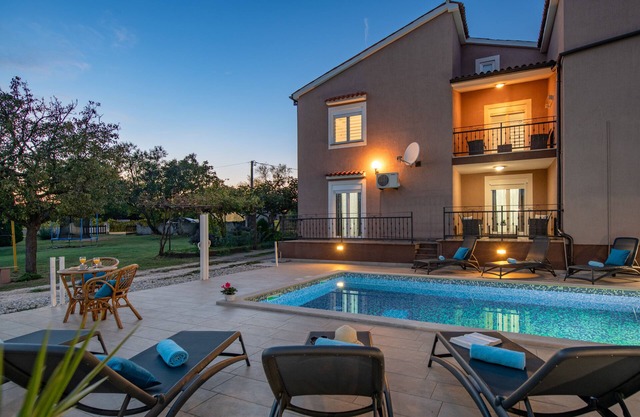 House 1399/13159 (Istria - Belavići), 6000m from the beach