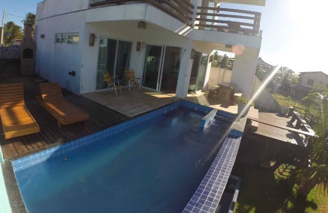 Casa 3 suites, cubierta, barbacoa, piscina, jacuzzi y vistas al mar a 200 metros de la playa