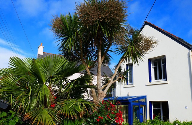 House 5-6 people beach and port 2 mns walk