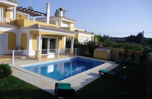 Casa 5 dormitorios con piscina