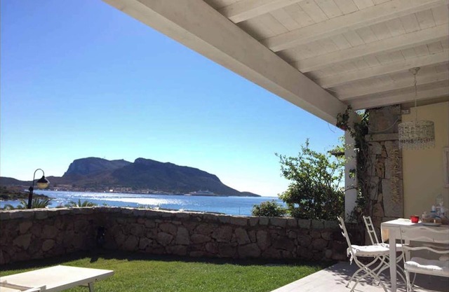 Casa a 50 metros del mar residencia S'ABBA E SA PEDRA