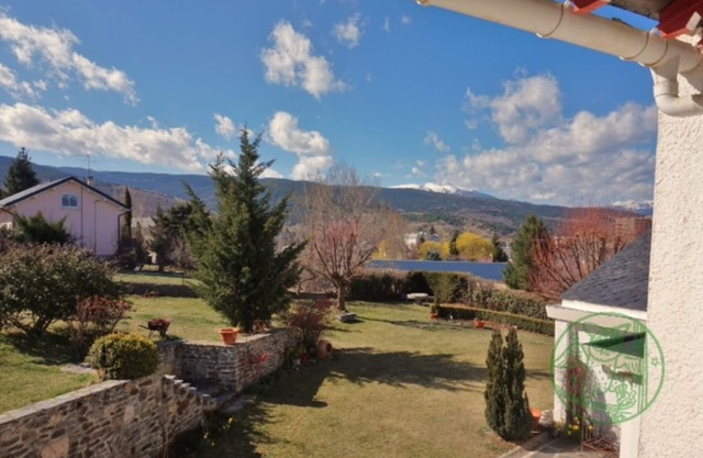 OFERTA Casa 6/8 personas con gran jardín en Osseja a 2 km de España