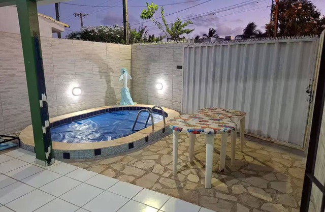 House 700 m from the beach in Jacumã
