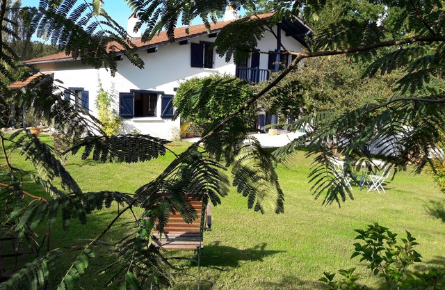 Casa Ahetze, piscina, jardín, el mar y el campo, confort, tranquilidad