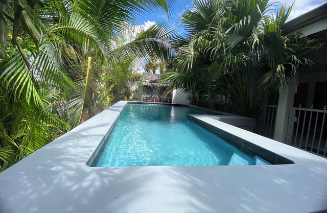 House and Guest house w/ saltwater pool. private and gated. 5 bedroom 2.5 bath