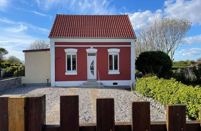 House at the foot of the Ault cable at the gateway to the Baie de Somme