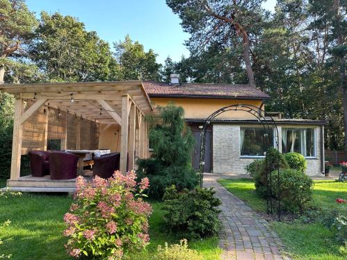House By The Sea With Hot Tub