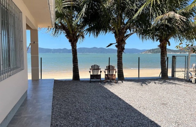 House Facing the Sea