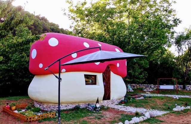 House Fairytale Village Mushroom (24741-K1) - Rupe