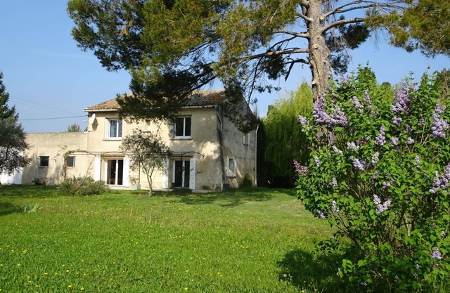 House for 8 people for rent in the countryside of Plan d'Orgon