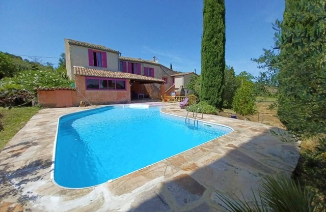 House for rent located between Gard and Ardèche near Uzès