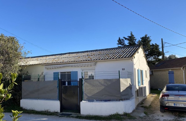 House on Cartel beach 50 meters from the sea