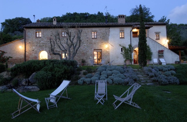 CASA de 700 en reserva de caza, rodeada de fantástico paisaje, piscina