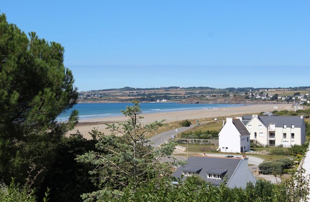 Casa Jardín, Lestrevet PLOMODIERN localidad Común (playa)
