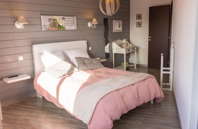 House ideally located in the center of Muzillac and 5 km from the beaches by bikeo.....