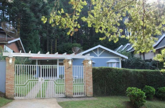 Casa en Campos do Jordão a 4 km del centro turístico en un excelente Barrio !!!