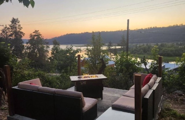 House in Harrison with Lake View