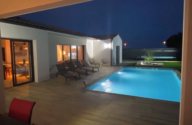 House in La Rochelle with swimming pool